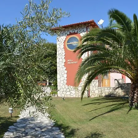 Apartment Petros Italos Neos Marmaras