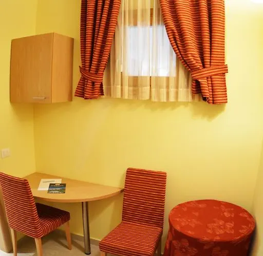 Petros Italos Apartman